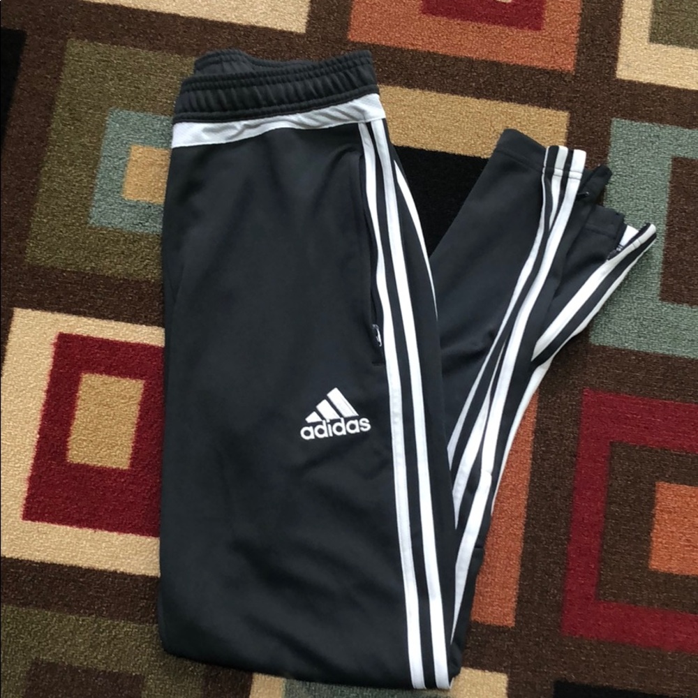 Adidas sweatpants